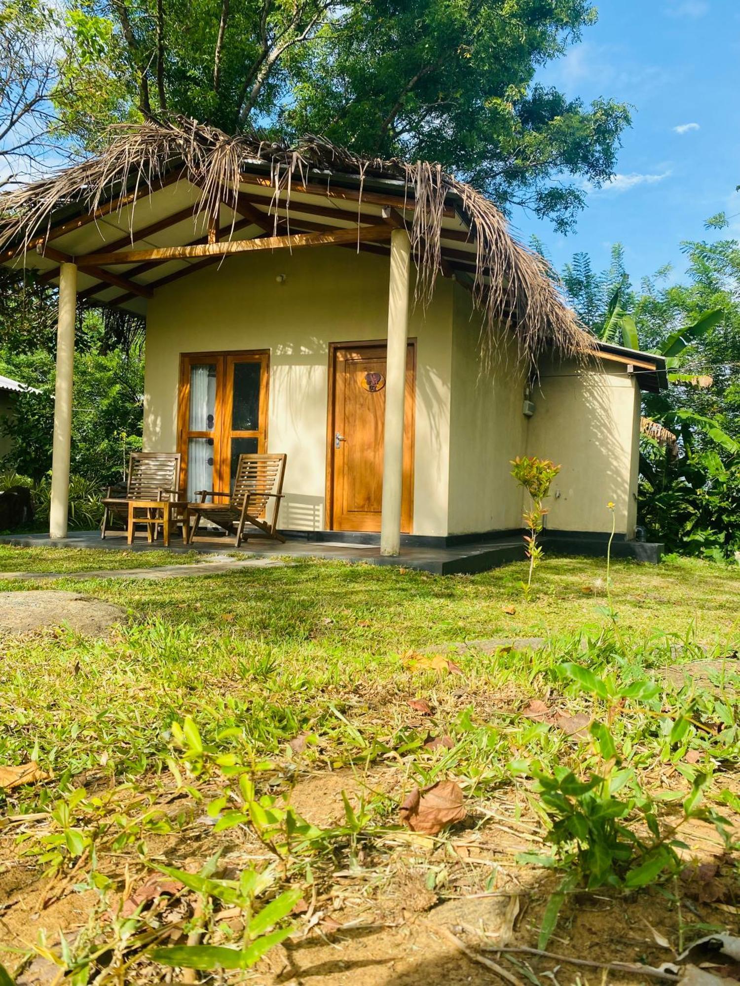 River Paradise Safari House With Cooking Class Udawalawe Exterior photo